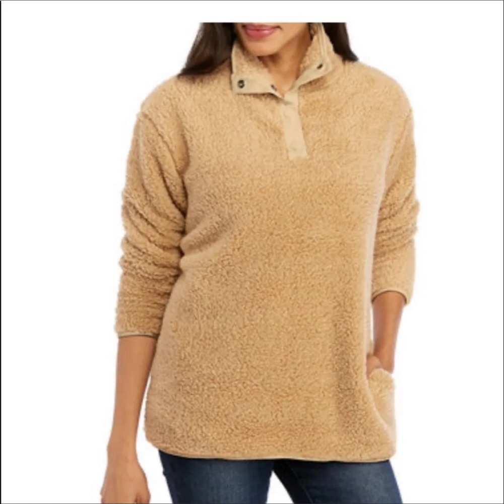 Women’s fleece pullover by Crown and Ivy size large NWT nonsmoking home